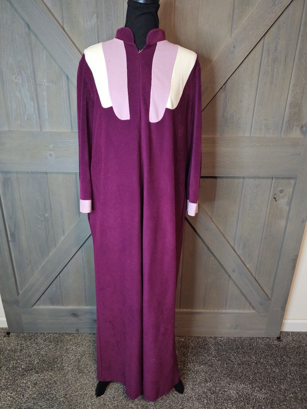 Vintage Vanity Fair Long Sleeve Fleece Robe Nightgown sz 12